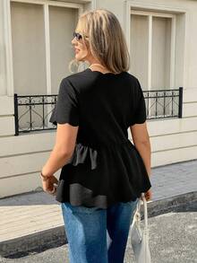 Lounesse 大码女式V领荷叶边短袖T恤，弹力修身舒适百搭，适合日常穿着，春夏款 - 黑色 - 查看 3