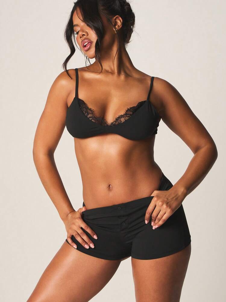 MISSGUIDED Women's Lace Trim Shorts And Cropped Bra Casual Set - Black - View 1