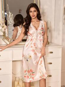 Mature Elegant Floral Pattern Camisole Satin Women Nightgown - Multicolor - View 3