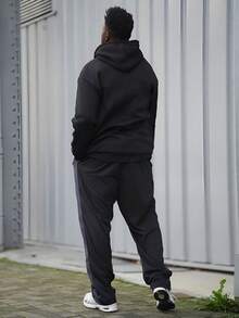 Heavens Edit 男士波士顿字母印花休闲连帽卫衣，返校季，秋冬季，长袖上衣 - 黑色 - 查看 2