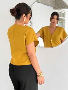 Firerie Camisa casual de manga corta con cuello en V y botones de unicolor para tallas grandes - Amarillo - View 2
