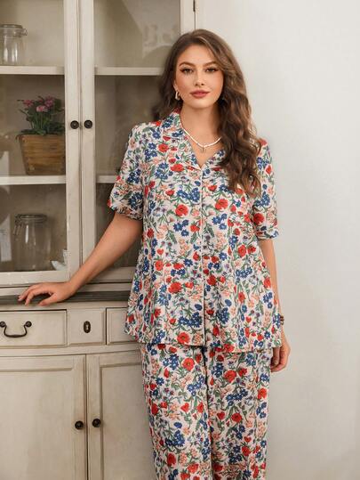 SHEIN Floral Print Lapel Cardigan & Bubble Chiffon Plus Size Pajama Set