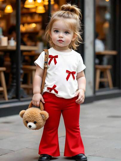 SHEIN Elladie kids Conjunto de top de punto de manga corta con decoración de coche y lazo, y pantalones acampanados negros para niñas bebé, cómodo y versátil para el ocio al aire libre en verano