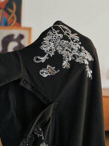 Anewsta 女士优雅百搭秋季卫衣，饰有串珠刺绣，黑色长袖套头衫 - 黑色 - 查看 8