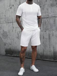 Manfinity CasualCool 男士纯色纽扣半开襟短袖T恤和抽绳腰短裤休闲套装 - 白色 - 查看 7