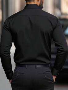 Manfinity Mode Áo sơ mi dài tay nam cỡ lớn thêu hình vương miện, phong cách công sở thường ngày, dành cho nam giới quý tộc, thích hợp mặc hàng ngày, đi chơi cuối tuần, hoạt động ngoài trời, du lịch, môi trường làm việc thoải mái hoặc các dịp bán trang trọng, quà tặng cho bạn trai/chồng, quà kỷ niệm/sinh nhật, tiệc tùng, kỳ nghỉ hè, đám cưới, từ xuân sang hè, lễ hội Mardi Gras. Áo sơ mi dài tay màu đen cài nút với viền màu be và họa tiết vương miện dành cho nam giới, áo sơ mi đen vàng cho nam, áo sơ mi dài tay thường ngày cho nam, áo sơ mi đen kaki cho nam. - màu đen - Xem 2
