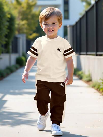 SHEIN 2pcs/Set Young Boy Casual Classic Fashion School Style Horse Logo Sporty Color Block Loose Comfortable Short Sleeve T-Shirt And Pants Set, Suitable For Spring/Summer