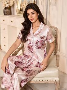 LuxeNights Set Piyama Cardigan Lengan Pendek Berkerah Bahan Sutra Imitasi Motif Bunga Elegan untuk Wanita - MultiWarna - View 3