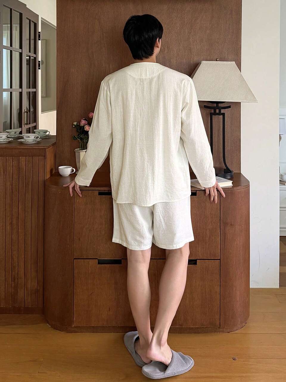 Men's Solid White Shirt And Shorts Pajama Set, Spring/Summer