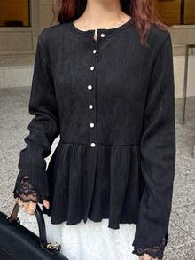 FRIFUL 女士圆领开襟纹理面料蕾丝拼接荷叶边下摆宽松纯色T恤，适合春夏季穿着 - 黑色 - 查看 6