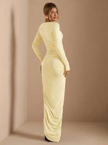 SHEIN BAE 纯棕色秋冬针织连衣裙，斜肩设计，腰部褶皱，侧边系带，优雅妩媚，适合派对、浪漫约会、鸡尾酒会、伴娘礼服、晚宴外出以及秋冬季叠穿等场合。 - 黃色 - 查看 2