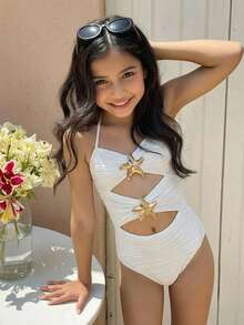 SHEIN 少女度假V领露背系带花卉金属扣白色针织纹理修身连体泳衣 - 白色 - 查看 7