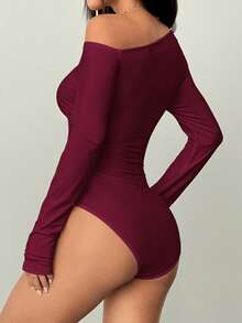FavEase Body ajustado de manga larga con hombros oblicuos, cintura fruncida y estilo casual para mujer, otoño - Burdeos - Ver 2