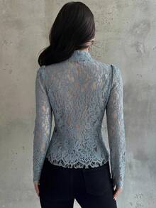 Firerie 女士白色蕾丝黑色纽扣腰长袖衬衫，复古宫廷风上衣，新款中国风衬衫，白色蕾丝长袖衬衫，半透明蕾丝上衣，适合春、夏、秋季穿着，优雅百搭，通勤、约会、派对、婚礼、毕业典礼、演出、音乐会、工作、返校、年会、女士生日等场合。 - 霧霾藍 - 查看 2