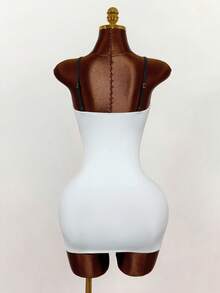 Mistrie 女士新款性感露背吊带上衣，黑白撞色拼接薄纱蕾丝紧身运动连衣裙短裙。 - 白色 - 查看 2