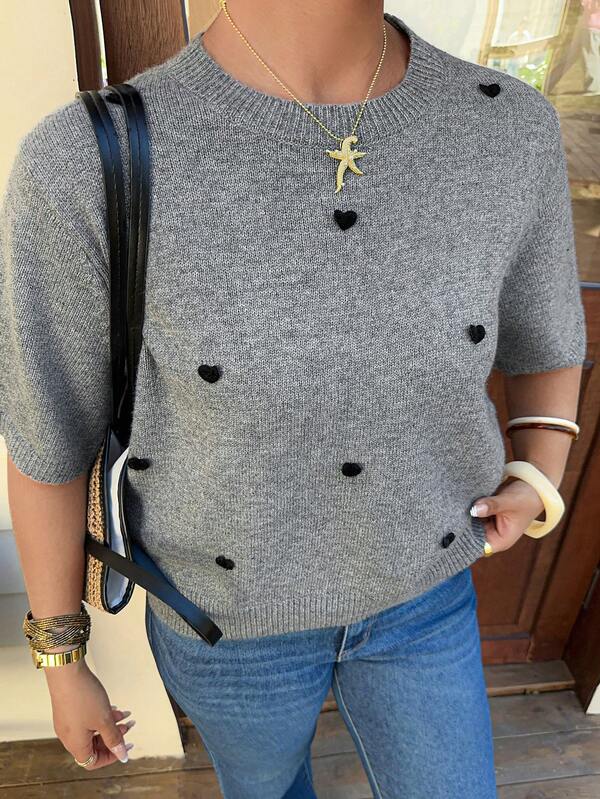 Dazy Plus Plus Size Women Heart Pattern Short Sleeve Casual Knit Top, Spring/Summer