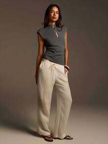 Athîral 女士休闲镂空纽扣装饰衬衫，灰色女式上衣，短袖女式上衣，优雅女式上衣 - 灰色 - 查看 4