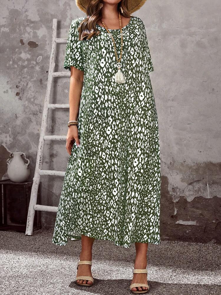 Plus Size All-Over Print Round Neck Casual Vacation Short Sleeve Dress/Summer Vacation Outfits Women Holiday Outfits For Women Beach Vacation Outfits For Women Summer Dress Floral Dress Plus Size Summer Dress Plus Size Boho Dress Plus Size Vacation Dress Plus Size Casual Dress