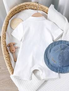 SHEIN 2件套男女宝宝牛仔标语刺绣短袖连体衣和牛仔遮阳帽套装，春夏男宝宝服装，套装，复活节 - 藍色 - 查看 2