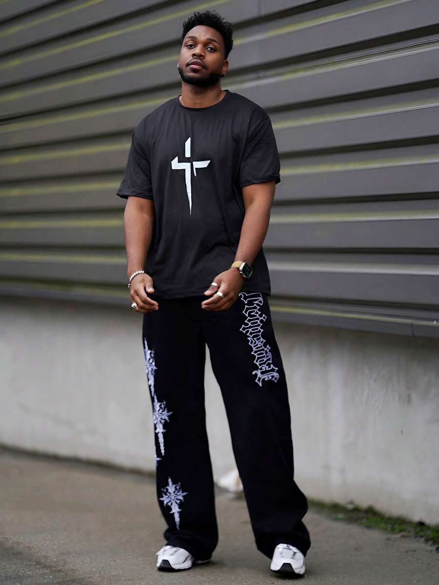 Heavens Edit Men's Round Neck Short Sleeve Minimalist Cross Print T-Shirt, Casual Daily Wear - Black - View 1