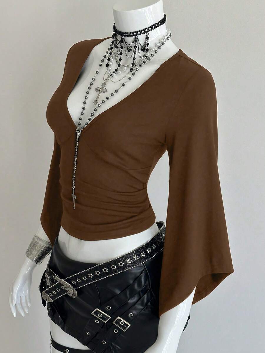 EgrlEra Áo thun nữ màu trơn cổ chữ V sâu, tay lửng xòe ôm sát, gợi cảm. - màu nâu - Xem 1