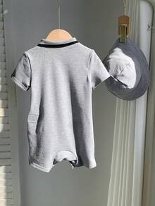 SHEIN 2件套新生儿男女宝宝可爱动物印花短袖连体衣和遮阳帽套装，春夏宝宝服装套装 - 灰色 - 查看 2