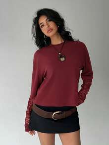 Aloruh Women's Solid Color Minimalist Everyday Lace Splice Sleeve T-Shirt - Burgundy - View 7