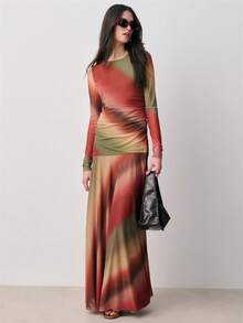 Nöista 印花网纱连衣裙，长款连衣裙，长袖，修身廓形，圆领，及地长度，透明袖子，春季，夏季。 - 彩色 - 查看 4