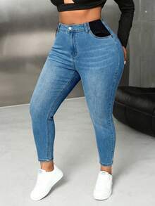 SHEIN PETITE CURVE Plus Size Women Blue Denim Stretch Skinny Jeans - Light Wash - View 6