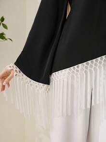 Veilorie Áo kiểu dáng mới, vạt áo bất đối xứng, phối màu, thắt eo tua rua, tay xòe, kiểu dáng thanh lịch. - màu đen - Xem 6