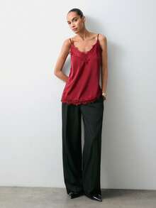 Maija 浪漫优雅的情人节酒红色缎面蕾丝拼接侧开衩女士吊带背心，夏季款 - 酒紅色 - 查看 8