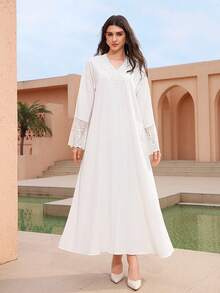 Graceveil V领蕾丝边拼接长袖喇叭下摆阿拉伯风格女式连衣裙 - 杏色 - 查看 3