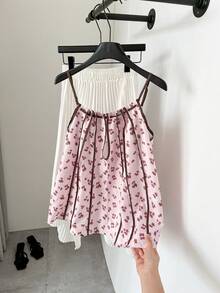 SHEIN Frenchy 女士印花休闲百搭度假约会吊带背心，法式雏菊印花抽绳吊带背心，撞色滚边设计，轻盈雪纺拼接撞色吊带背心，夏季新款，粉色上衣，女士印花上衣，夏季假日，女士度假，波西米亚风上衣，优雅 - 粉色 - 查看 1