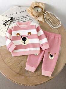 GraphicGems 两件套幼儿男童休闲时尚套装，包括条纹小熊图案卫衣和配套运动裤，舒适百搭，适合秋冬春季穿着。 - 粉色 - 查看 2