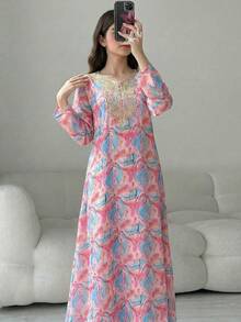 Vestido floral con degradado azul pastel para niñas preadolescentes, estilo modesto, con encaje, tela ligera, tipo abaya/jalabiya de Oriente Medio - Multicolor - Ver 1