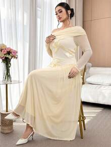 Modelyn 大码纯色刺绣不对称领口褶皱优雅连衣裙 - 杏色 - 查看 5