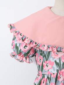 SHEIN 亲肤柔软如云，女童粉色碎花连衣裙，温柔风格女童泡泡袖娃娃领印花连衣裙，打造小公主风！日常街道如此美丽！ - 彩色 - 查看 4