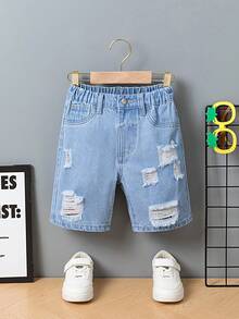 SHEIN Playful Pals 男童牛仔裤夏季新品：时尚休闲牛仔短裤，浅蓝色牛仔布，复古做旧破洞设计，直筒宽松版型，舒适柔软面料。适合日常通勤、上学、户外活动等各种场合。男童牛仔短裤 - 淺色水洗藍 - 查看 4