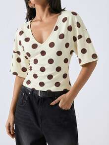 LYSMO 2026 New Arrival Women's Simple Brown Polka Dot Flare Sleeve Shirt, Versatile For Commuting/Christmas/New Year/Thanksgiving/Graduation, Elegant & Fashionable, Casual Comfortable Homewear, Deep V-Neck Design, Figue Color - Multicolor - View 6