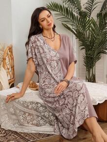 SHEIN Women's Casual Cashew Print Patchwork Solid V-Neck Short Sleeve Nightgown - Coral Pink - View 3