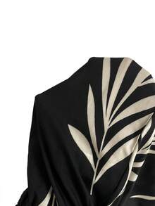 SHEIN Frenchy 大码休闲度假植物印花系带阔腿裤 - 黑色 - 查看 9