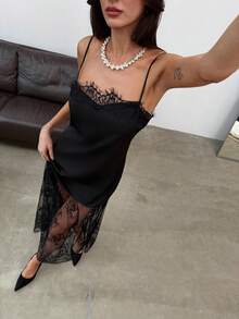 Aloruh 女士现代浪漫蕾丝拼接A字型吊带长裙，适合情人节约会 - 黑色 - 查看 3