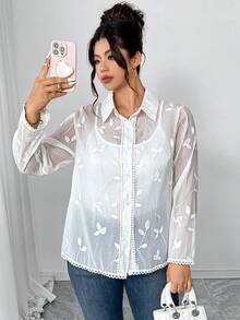 Elenzga 大码女式长袖衬衫，轻盈3D刺绣花卉蕾丝饰边，优雅休闲性感透视春夏百搭白色衬衫 - 杏色 - 查看 6