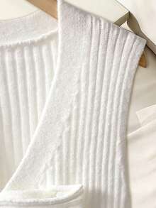 Franclia 大码女式休闲优雅日常百搭纯色V领无袖修身A字针织连衣裙，饰有蝴蝶结和珍珠，春夏无袖连衣裙，白色蝴蝶结连衣裙，白色优雅连衣裙，白色早午餐连衣裙，白色复古连衣裙，夏季连衣裙，白色休闲连衣裙，女士白色夏季连衣裙，白色吊带连衣裙，前系带连衣裙 - 白色 - 查看 4