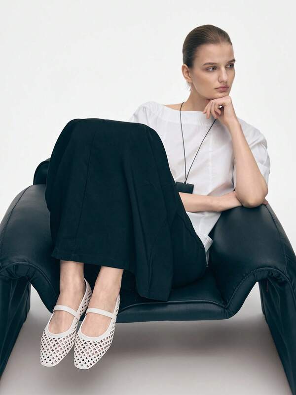 Mnmlis Bailarinas de estilo Mary Jane con puntera cuadrada hueca y trébol de cuatro hojas, de estilo clásico y elegante, adecuadas para vacaciones, ir al trabajo, moda juvenil, Navidad y fiestas