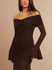 Silquee 女士露肩褶皱修身透视喇叭袖连衣裙，深紫色/深酒红色，适合情人节、圣诞节、约会之夜、派对、婚礼、鸡尾酒会、舞台表演等场合 - 咖啡棕 - 查看 5