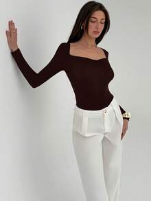 Aloruh 女士时尚性感露背链条细节长袖修身连体衣，百搭款式 - 咖啡棕 - 查看 7