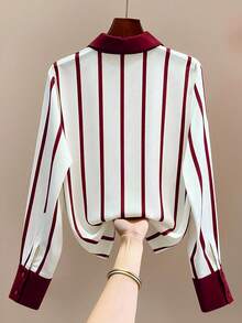 SHEIN Áo sơ mi nữ, cổ bẻ, tay dài, cài cúc phía trước, thiết kế phối màu ở cổ áo, cổ tay, thân áo và tay áo, kiểu dáng rộng rãi thoải mái, phong cách thời trang màu đỏ tía, áo sơ mi đỏ trắng, áo công sở nữ, áo sơ mi nữ công sở, áo sơ mi nữ công sở, áo sơ mi nữ công sở, áo sơ mi trắng đỏ, áo công sở nữ, áo sơ mi nữ công sở cho nữ - Nhiều màu - Xem 2