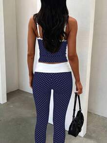 SHEIN EZwear Bộ áo hai dây và quần dài phối màu tương phản mới dành cho nữ, thích hợp cho các chuyến đi chơi mùa xuân và mùa hè, màu xanh navy chấm bi. - Nhiều màu - Xem 2