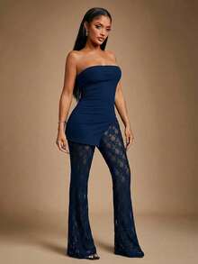 Radiana 女士性感优雅蓝色蕾丝两件套，包含加厚罗纹抹胸上衣和蕾丝喇叭裤，高弹面料勾勒身形，适合约会、聚会、派对、夜店、夜生活等场合。 - 藍色 - 查看 3